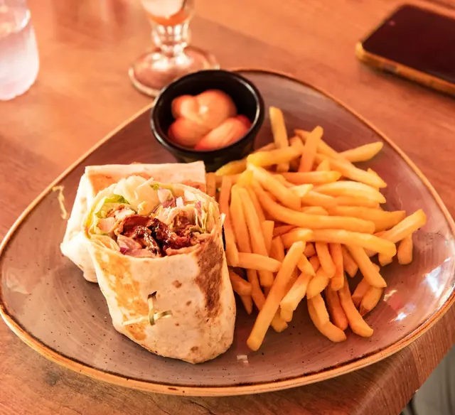 Wrap con patatas de Red Lion